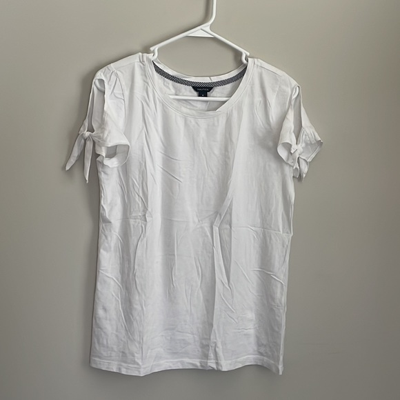 Set-Nautica Navy & White Top & Shorts Set- Top: size Small; Shorts: size 8 - Picture 2 of 16